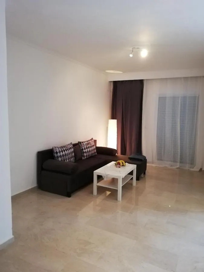 Apartment By The Sea, Peraia