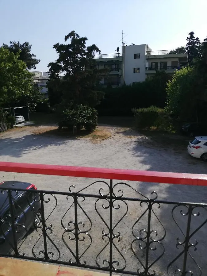 Apartment By The Sea, Peraia